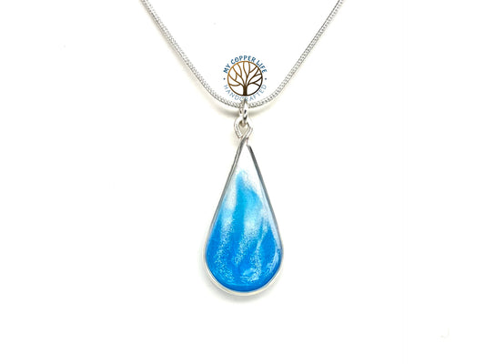 Silver Plated Copper Wire Resin Pendant